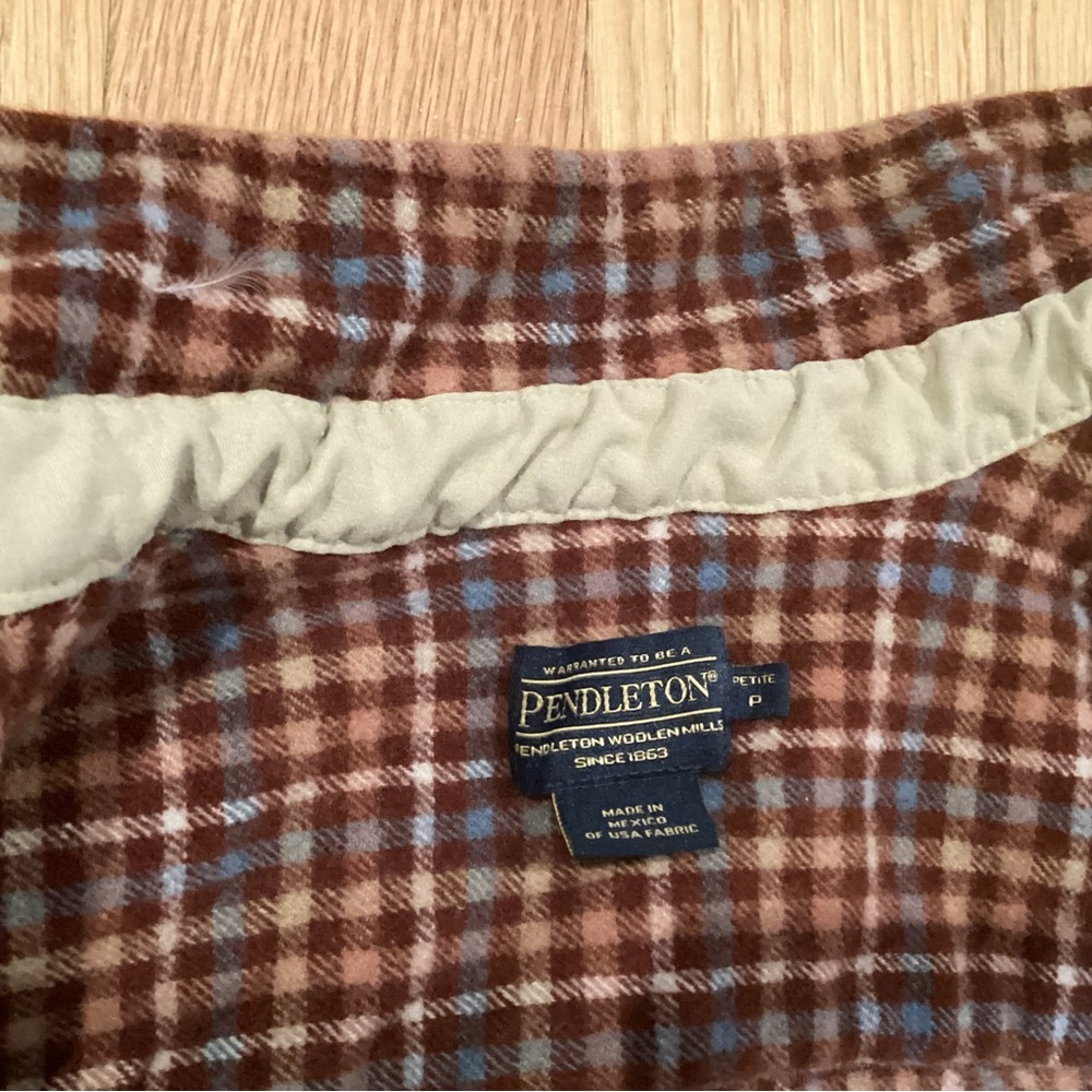 Pendleton Wool Button up - Picture 4 of 8